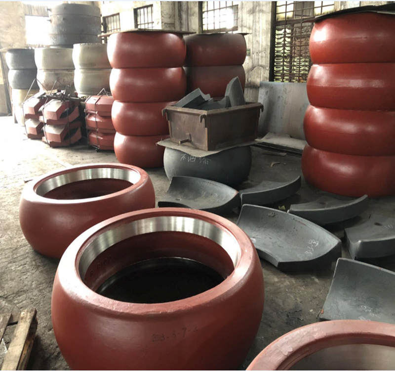 高鉻鑄鐵耐磨輥套生產(chǎn)的難點(diǎn)是什么？